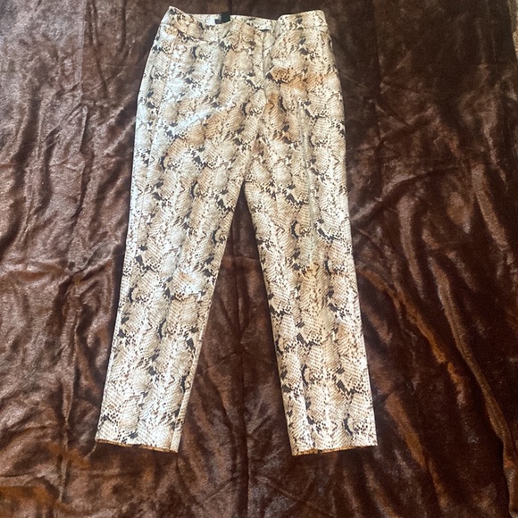 Snake print ankle pants - Picture 2 of 4